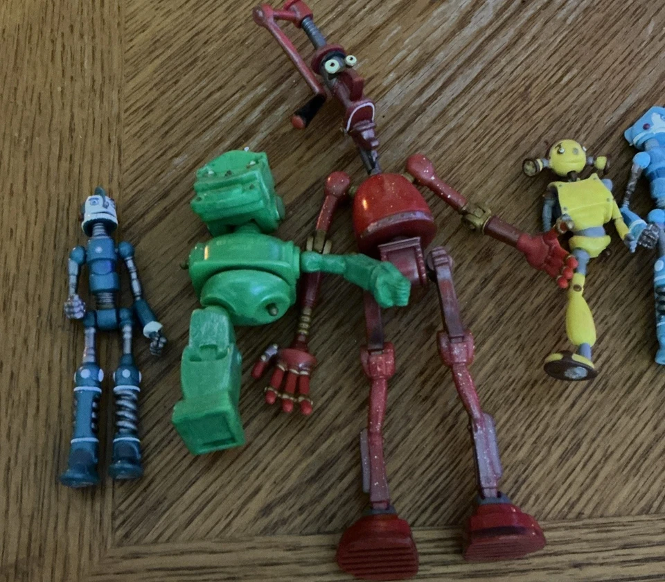 Mattel 2005 Robots movie 3.7 Mix And  Lot Fender 7 Inch - Image 3 of 4
