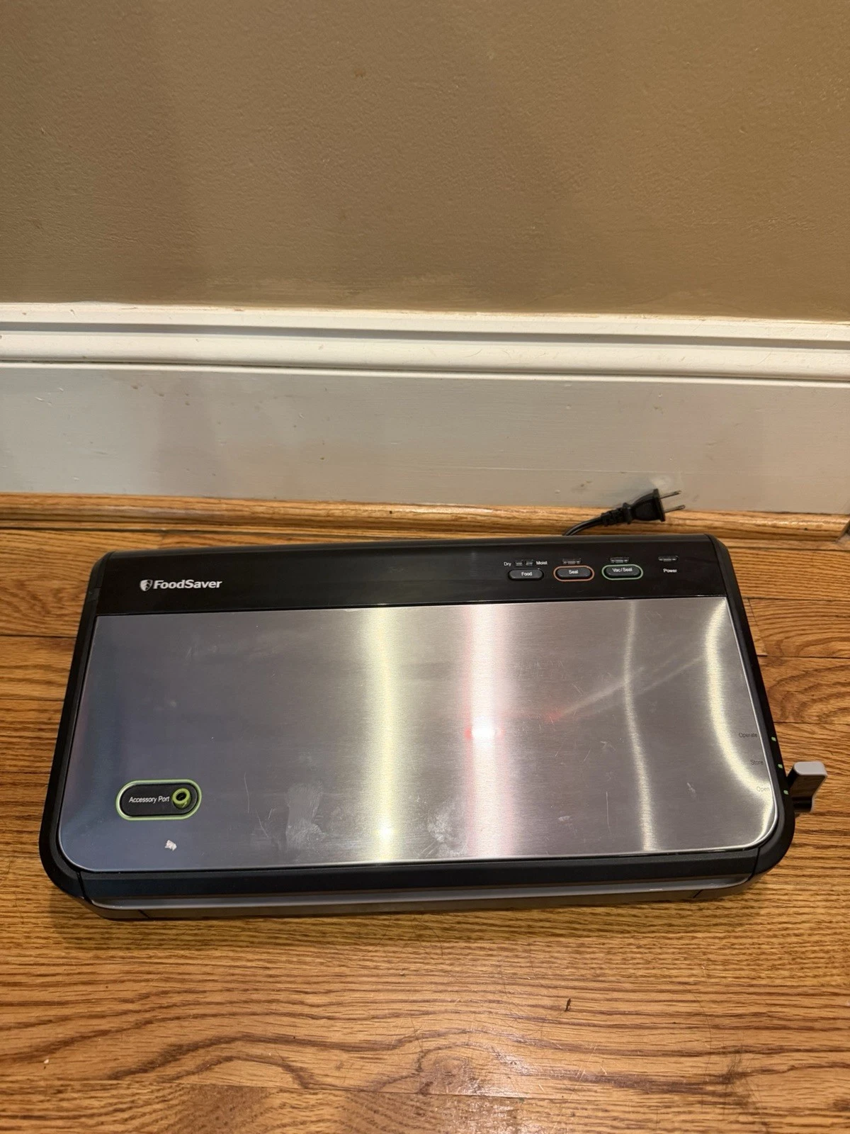 FoodSaver FM2435-ECR Silver Vacuum Sealing System