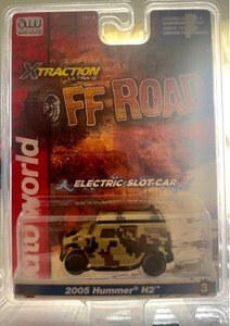 AUTO WORLD XTRACTION OFF ROAD 2005 HUMMER H2 ELECTRIC SLOT CAR