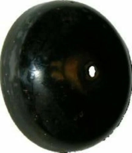 Traje Negro de roble y cofres