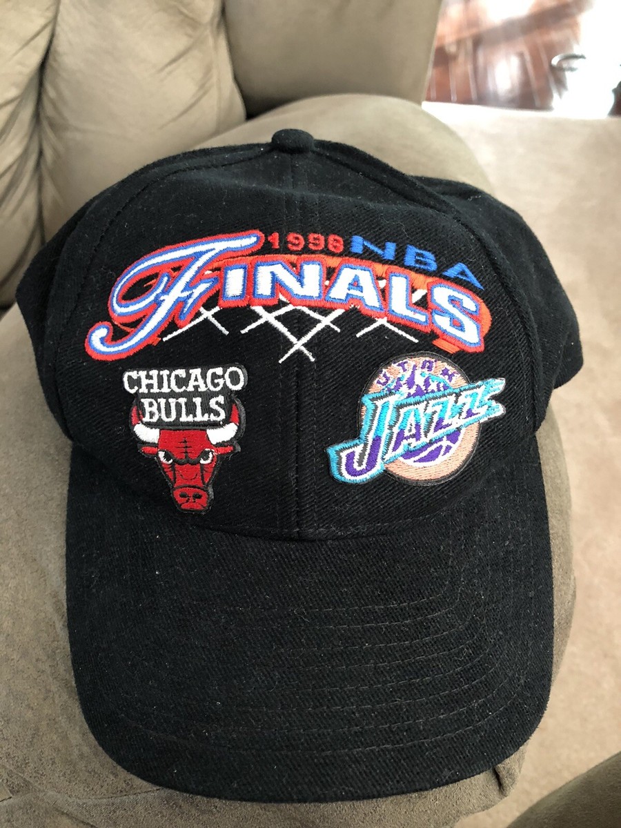 VINTAGE CHICAGO BULLS UTAH JAZZ LOGO 1996 NBA FINALS HAT