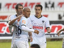 Monterrey Nike jersey 100% authentic Size Medium 2013-2014 #26 H. SUAZO