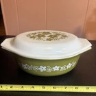 VTG PYREX Oval Casserole w/ Lid Avocado SPRING BLOSSOM CRAZY DAISY 1 1/2 QT 043