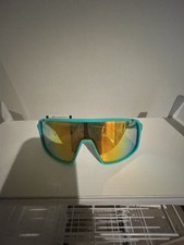 Foster Grant Sun Luv Crushing On Fun Mint Shield Sunglasses with Mirror Lens