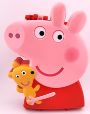 Peppa Pig Carry Case 2003 Plastic Storage Case with Handle  7 Figures Vintage