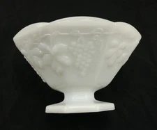 Vintage Anchor Hocking Milk Glass Pedestal Fruit Bowl Harvest Grape Pattern
