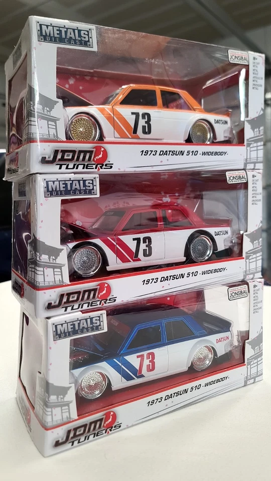 JADA JDM TUNERS 1973 Datsun 510 Widebody Blue, Orange And Red Model's Lot of 3 - Image 2 of 4