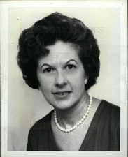 1985 Press Photo Pat Paslaru marketing sales director - dfpd41511