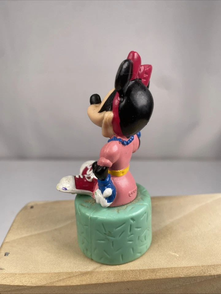 复古 Totally Minnie Mouse PVC 公仔迪士尼雅芳 1988 蛋糕瓶装 — 第 2/4 张图片