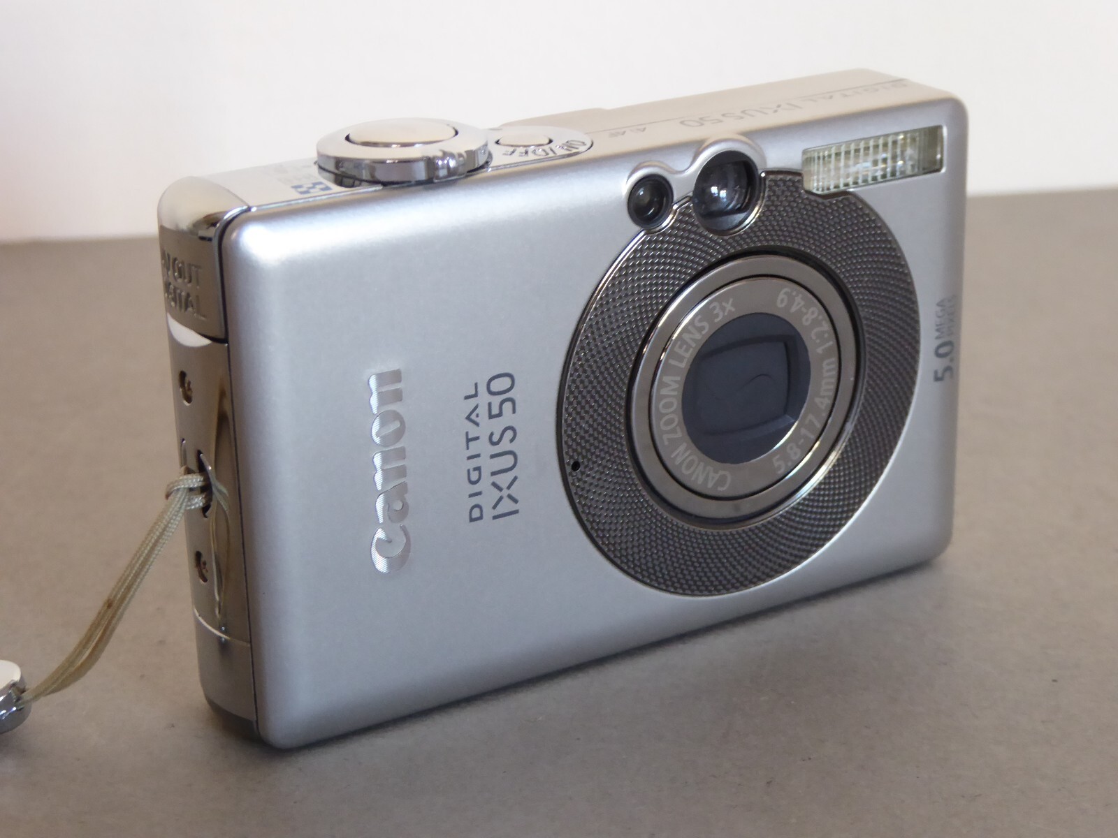 Canon Digital Ixus 50 Compact Camera with Accessories eBay