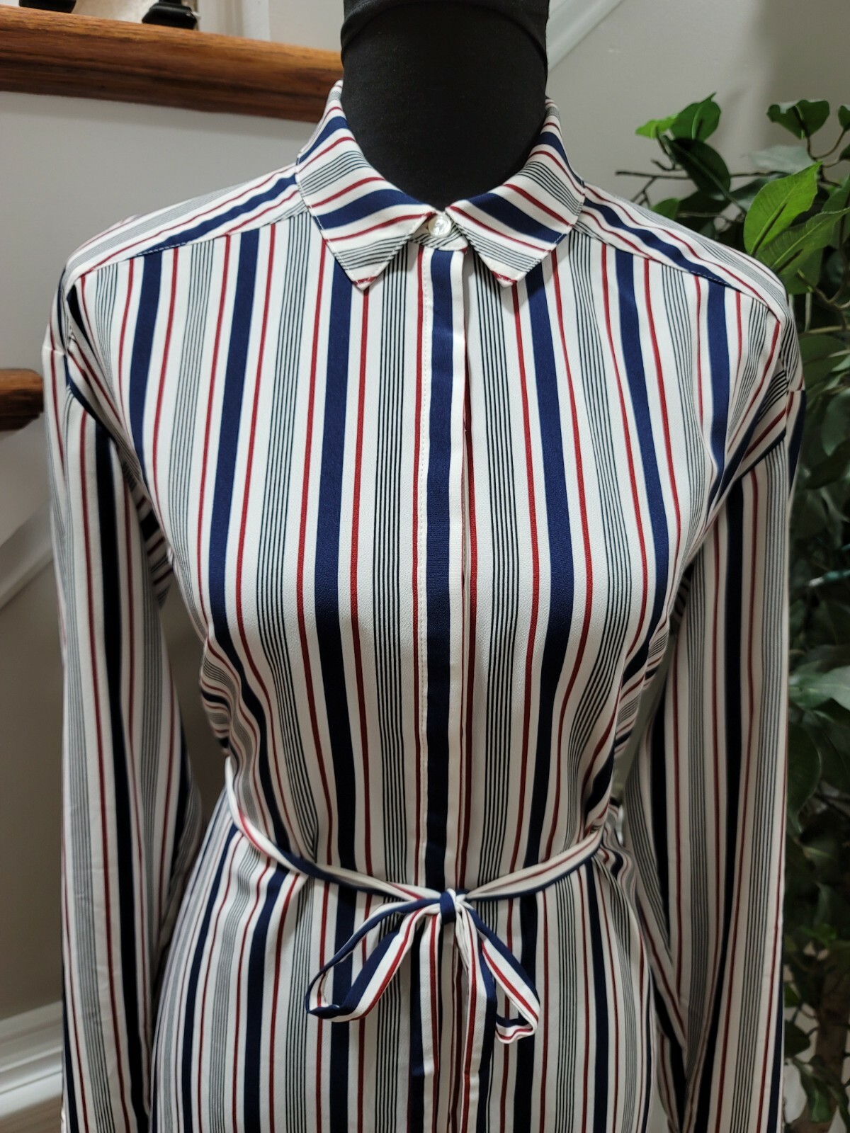 Express Women's Multicolor Polyester Collared Lon… - image 2