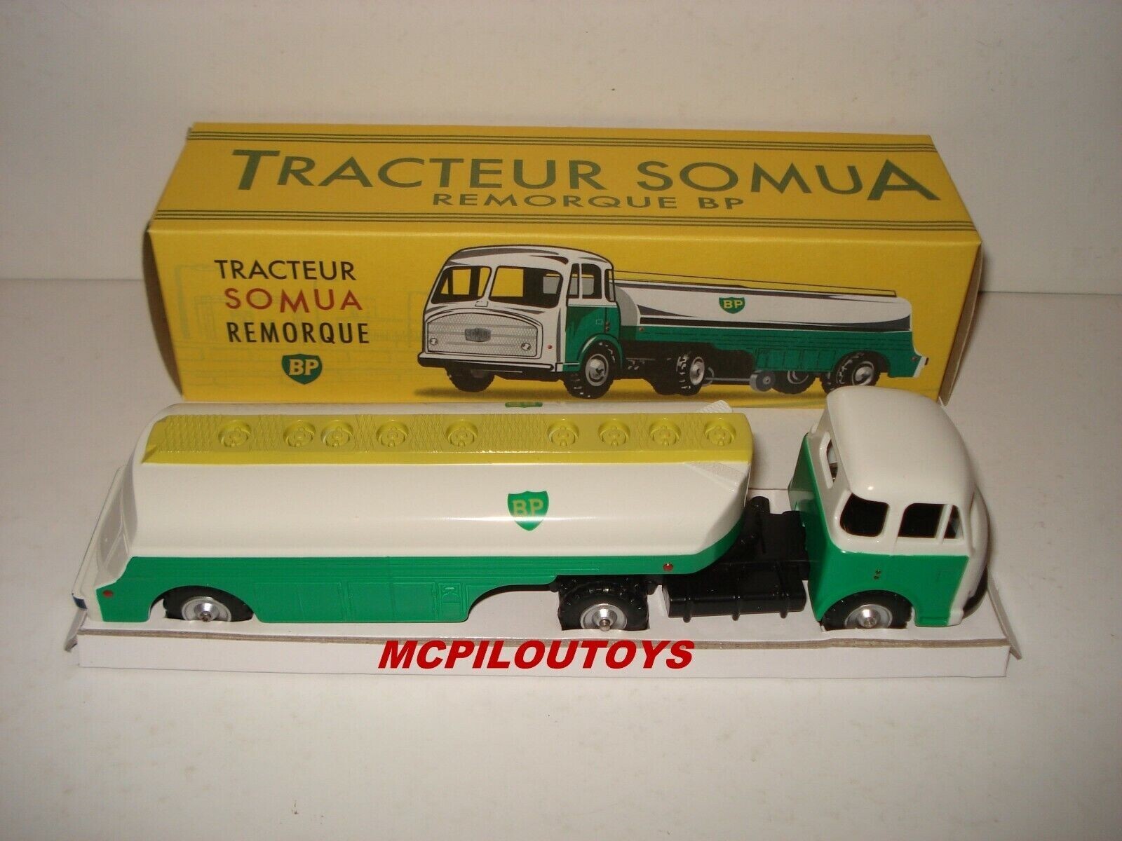 CIJ Tracteur Somua Remorque Shell