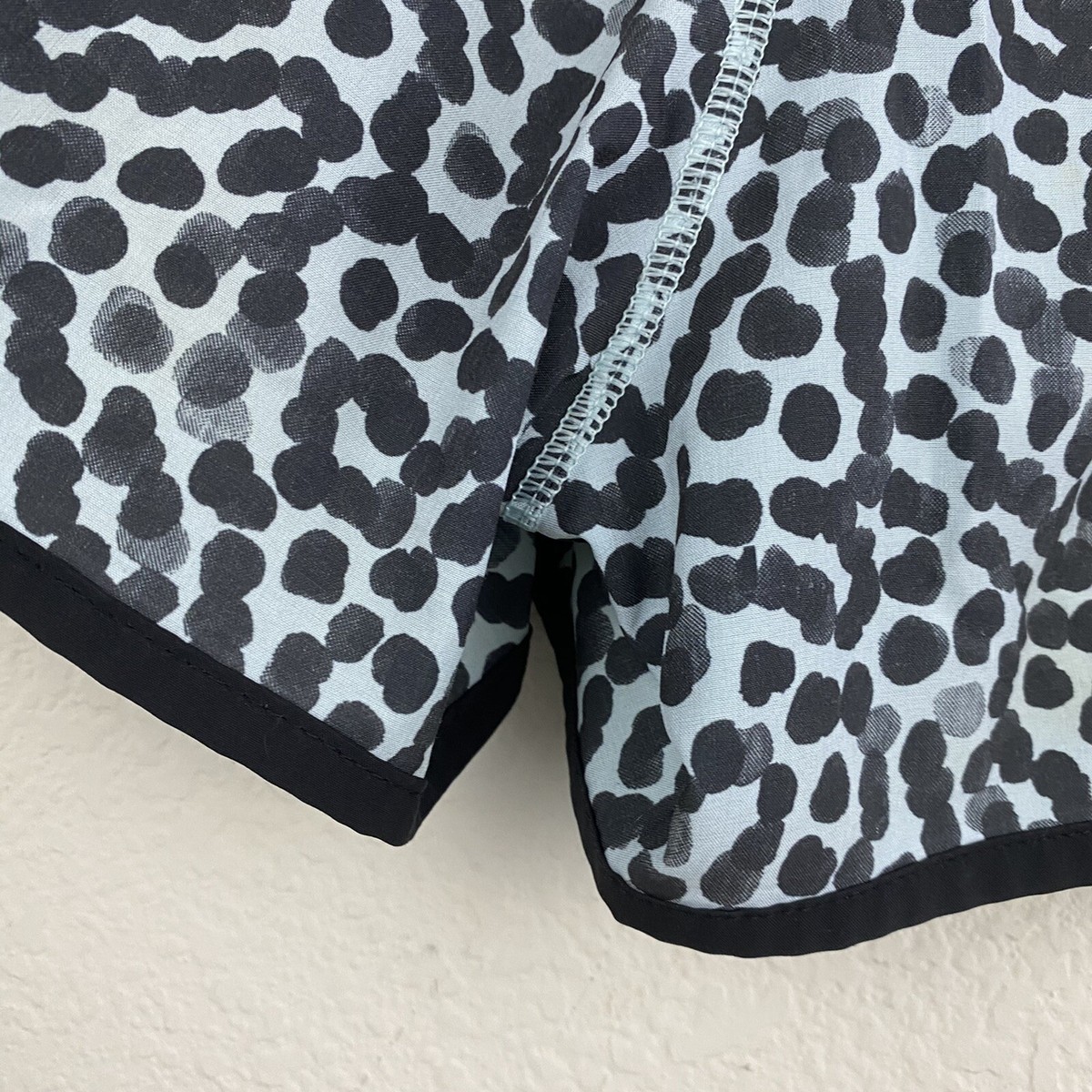 LULULEMON Size 4 Ace Spot Animal Print Shorts TRACKER Stretch Run