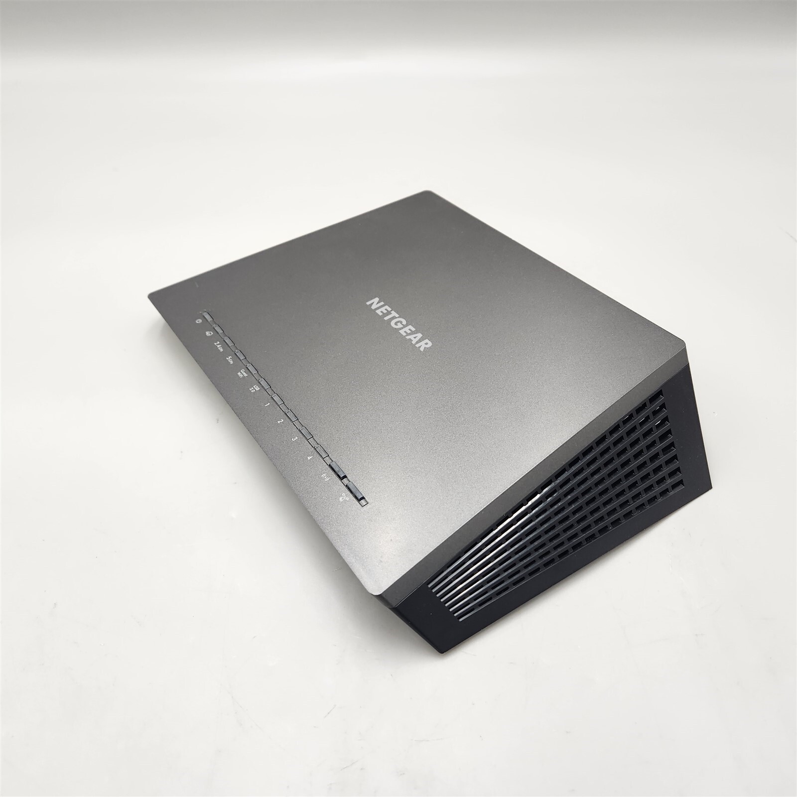 NETGEAR Nighthawk Smart Wi-Fi Router (R7000-100NAS) - AC1900 Wireless Speed 