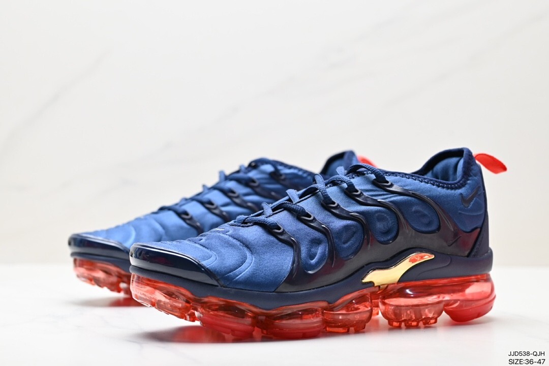 vapormax plus blue and red