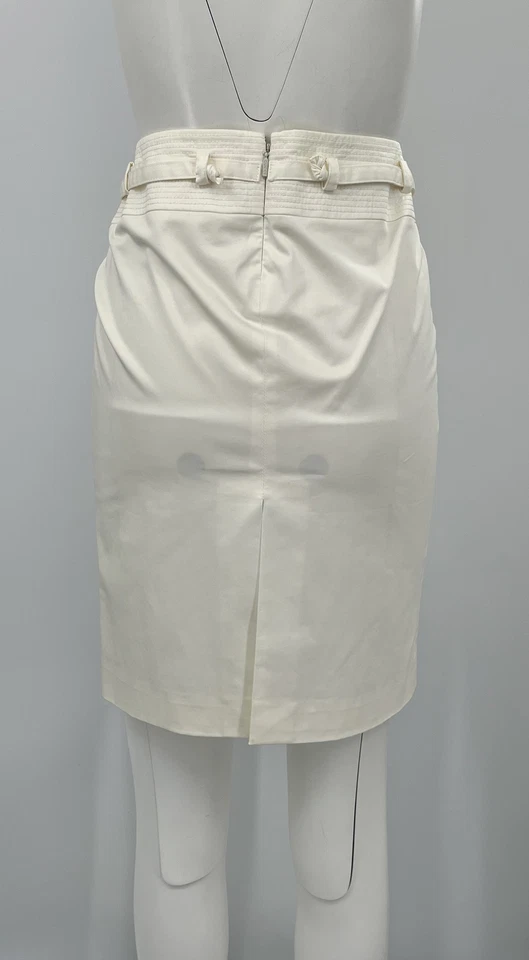 Falda Gucci 2006 blanca mezcla de algodón con cinturón sintético con logotipo encanto talla 42 Foto 3 de 4