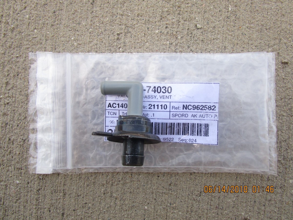 VJ28、VJ22、VJ16 97 - 01 Toyota Camry 2.2l 4cyl Ventilation Valve PCV Sub