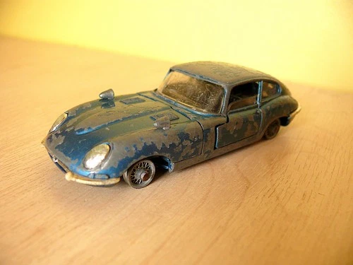 Vintage Corgi Toys Jaguar 'E' Type 2+2 Diecast Vehicle
