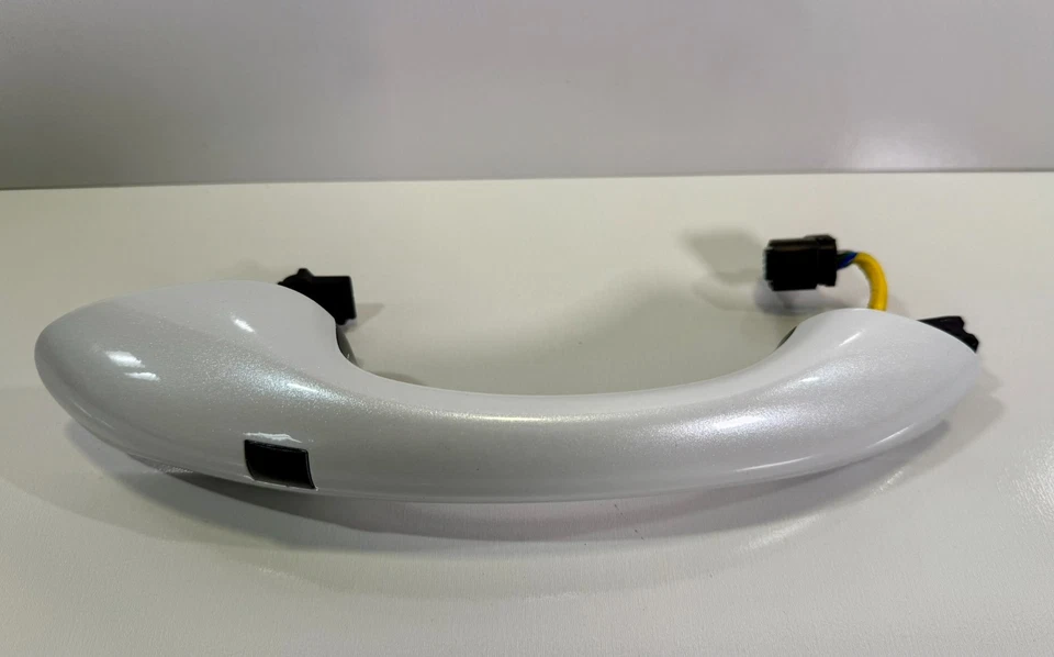 Manija de puerta delantera exterior HYUNDAI NUEVO OEM 2021-2023 Santa Fe 82660S1850 Foto 2 de 4