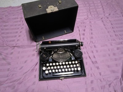 1923 Vintage Underwood Standard Portable Typewriter 3 Bank w/Case for Repair?