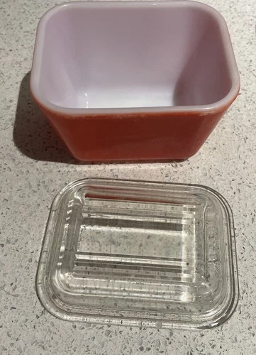 Pyrex Orange/Red 501 Refrigerator Glass Dish With Lid Vintage