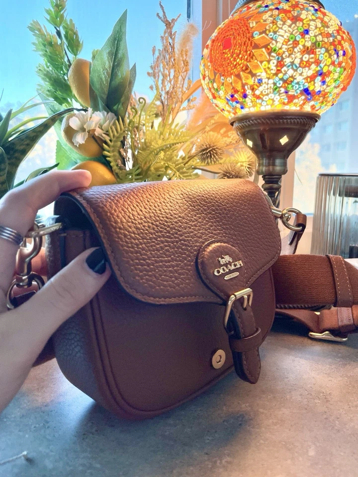 蔻驰 Amelia 马鞍包棕色鹅卵石皮革 - 状况完好 — 第 3/4 张图片