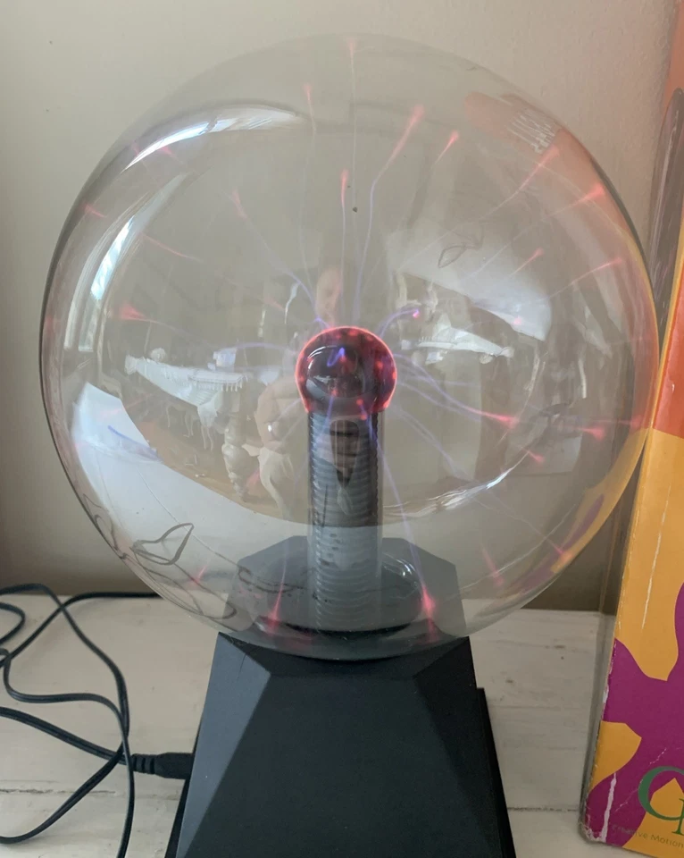 7" Nebula Plasma Ball Touch & Sound Motion Disco Party Light Globe Retro - Image 2 of 4