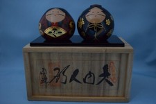Poupées traditionnelles japonaises Kokeshi "Prince et Princesse" alias "OHUCHI NINGYO" 174