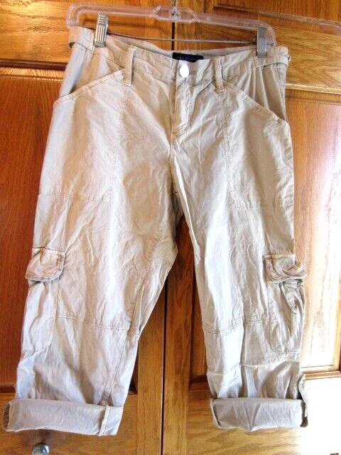 Sanctuary Khaki gold tan Cargo Capris Cropped Pants Women's Sz 27 / 4  Rollup VGC