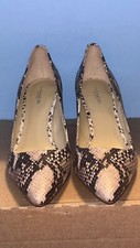 COACH SNAKE EMBOSSED LEATHER PUMPS, SIZE 8, NEW WITH TAG