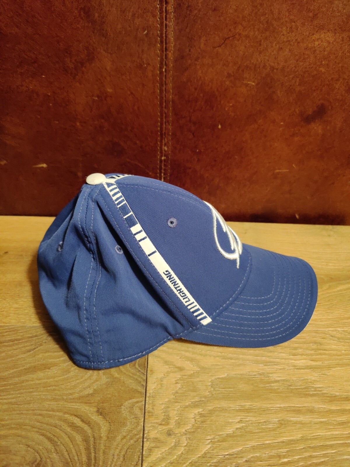 Tampa Bay Lightning Hat Cap Size L/XL Flex Stretch Fitted Reebok Center