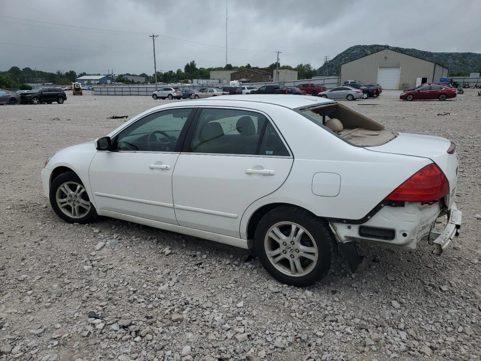 Conjunto de filtro de aire usado se adapta a: Honda Accord 2006 2,4 grado A Foto 2 de 4