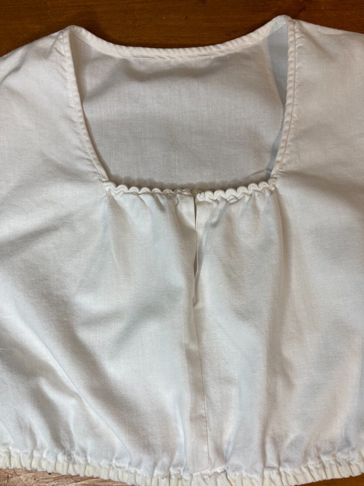 Vintage Ladies Unbranded White  top / Folk Croppe… - image 5