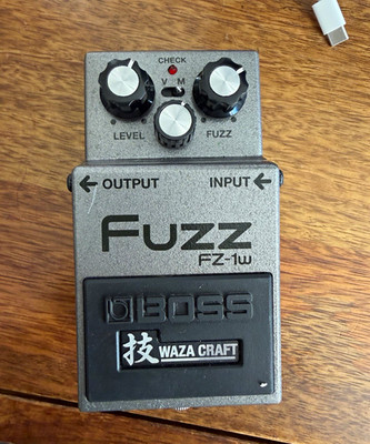BOSS FZ-1W Waza Craft Analog Fuzz Effects Pedal for Electric Guitar