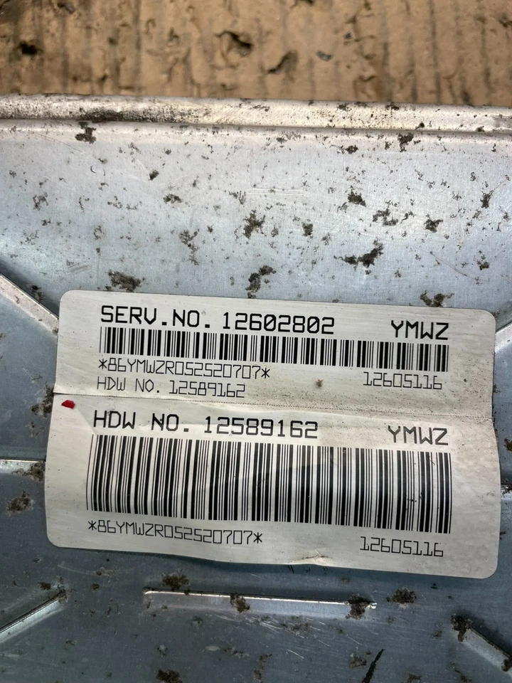 Módulo de unidad de control del motor Chevrolet Tahoe Silverado 2003-2006 ECM ECU U9049 DG Foto 4 de 4