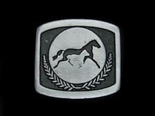 SL15114 VINTAGE 1970s WILD HORSE COMMEMORATIVE PEWTER BELT BUCKLE