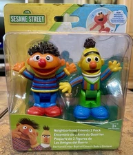 SESAME STREET Bert & Ernie Movable Action Figure 2 Pack Neighborhood Friends NEW