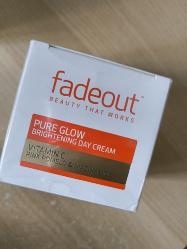 FADEOUT PURE GLOW BRIGHTENING DAY CREAM 50ML - Picture 2 of 5