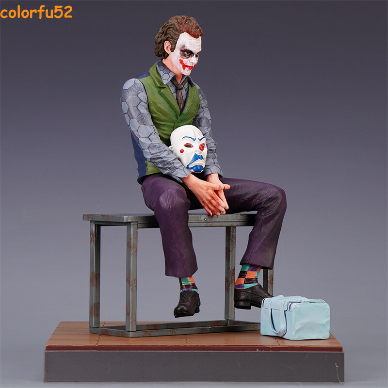 Figurine Le Joker Suicide Squad PVC 30 Cm – Statue Collection (socle Inclus)