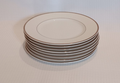 8 Mikasa Ultima + Plus Fine China HK 301 Cameo Platinum Round