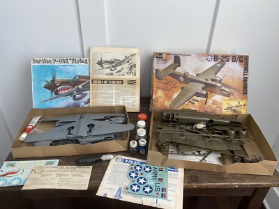 VINTAGE REVELL CURTISS P-40E FLYING TIGER 1/32 SCALE + B-25 Mitchell ...
