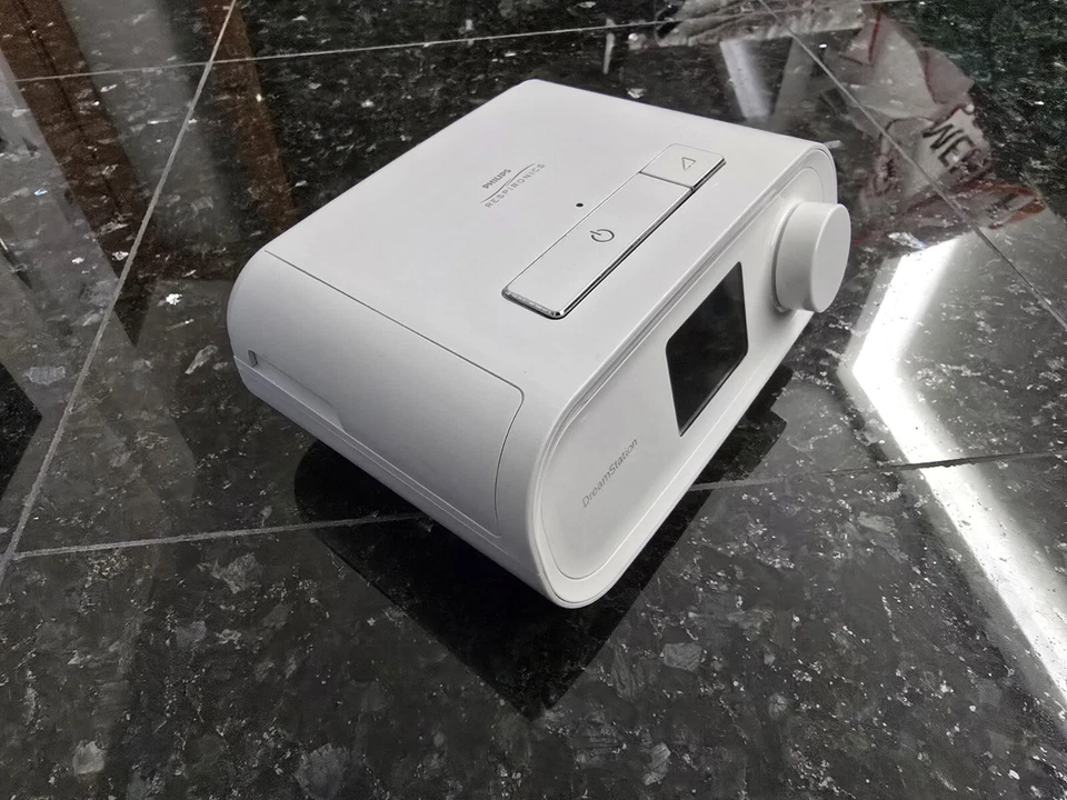 Philips DreamStation Auto CPAP Schlafapnoe Beatmungsgerät  - Bild 3 von 4