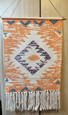 Aztekischer Boho Wandteppich gewebt orange und weiß. Brandneue Wohnkultur.