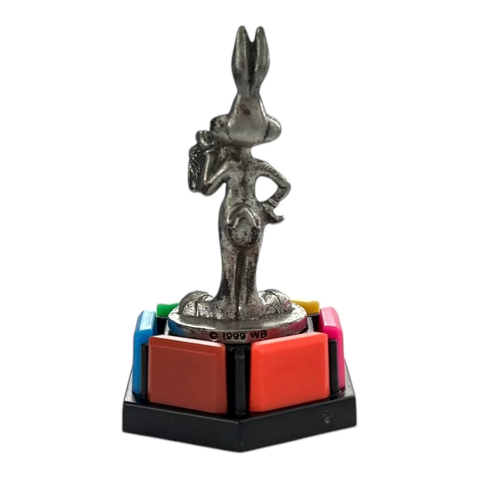 Trivial Pursuit Warner Brothers Edition Mover Pawn Bugs Bunny Foto 2 de 2