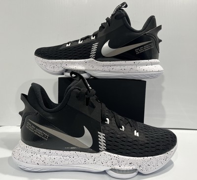 Nike Shoes Men s Size 10 Lebron Witness 5 Oreo  Black White Silver CQ9380 001