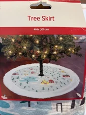 Holiday Style Christmas Tree Skirt 40” Gift Cottage Decor New