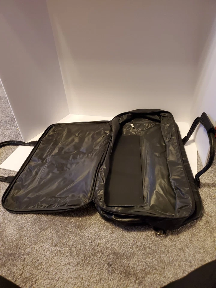 Giorgio Beverly Hills Vintage 80s Travel Overnight Bag - Image 2 of 4