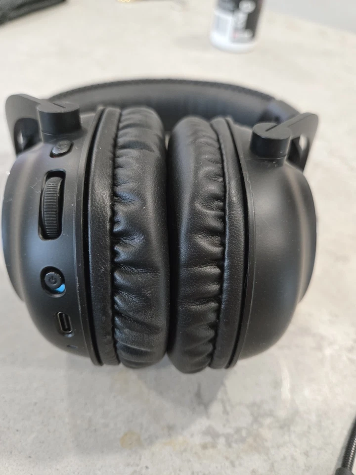 Logitech G Pro x Wireless Lightspeed Gaming Headset - Image 3 of 3