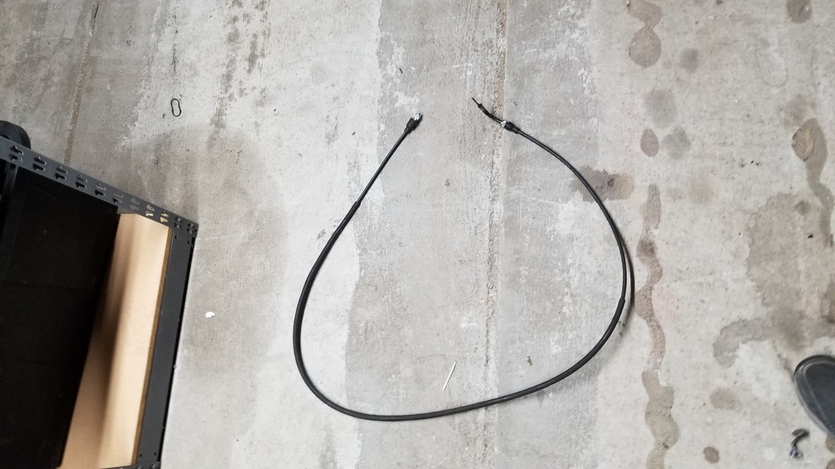 97-03 Yamaha Oem Speedo Drive Cable Vmax Srx Sxr Venture 97-03 Yamaha Oem Speedo Drive Cable Vmax Srx Sxr Venture
