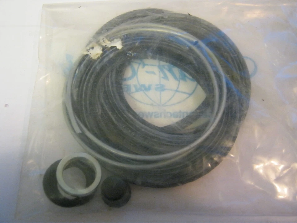 Kit de pinza de freno delantera Saab 99 1975-80 y 900 1979-87 de Scan Tech NOS 89 93 255 Foto 2 de 3